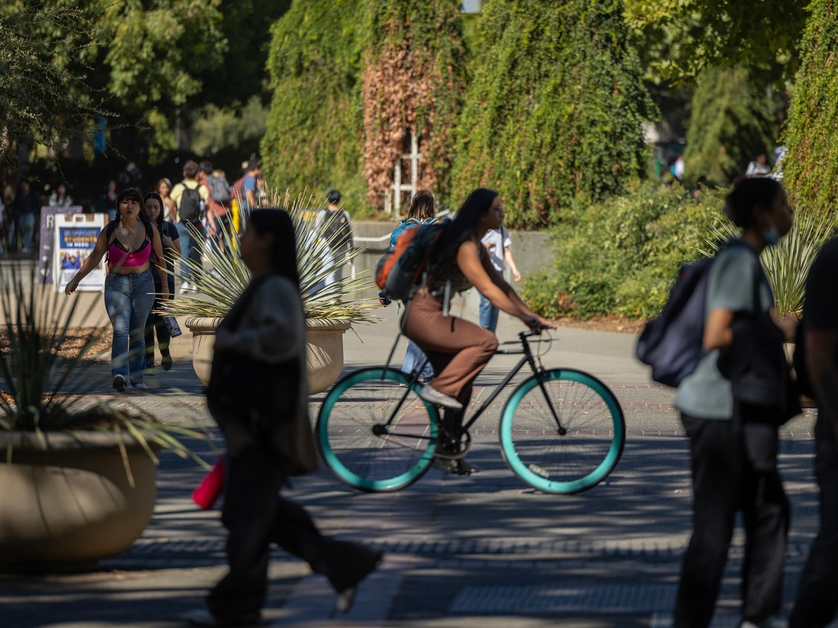 Fewer California high school seniors are applying for financial aid. Some blame Trump’s immigration policies